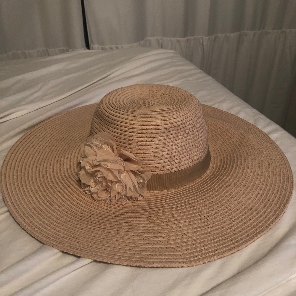 Light pink hat!